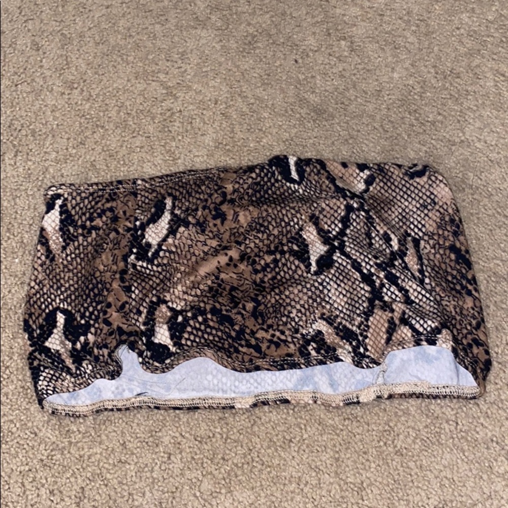 Snakeskin crop